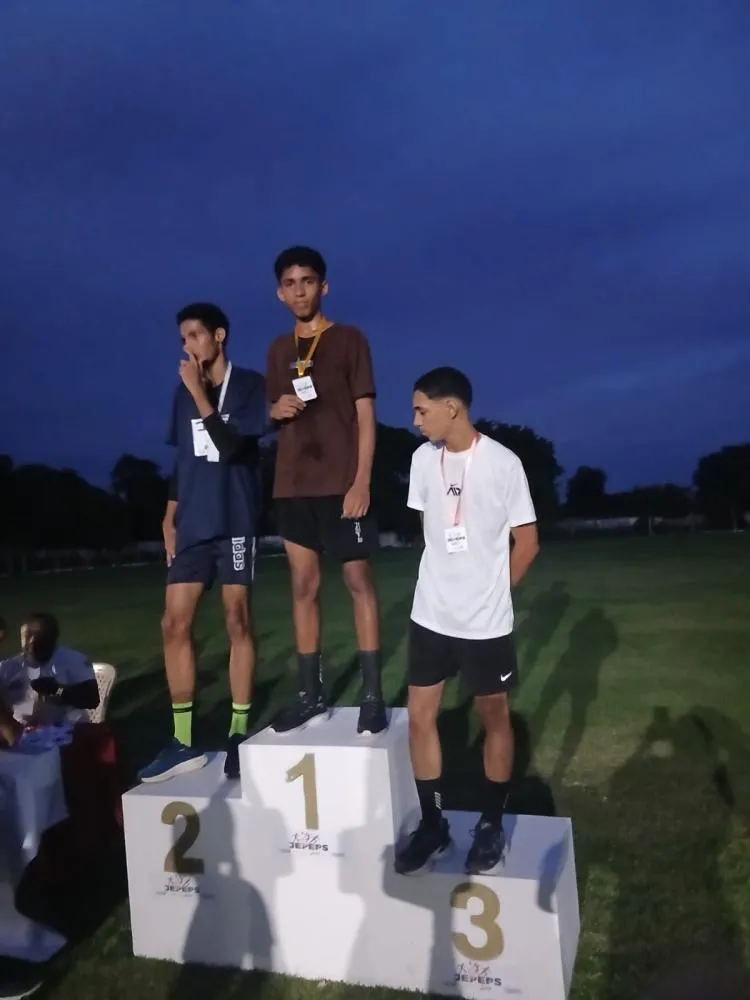 Aluno de Agricolândia vence prova de Atletismo em Regeneração
