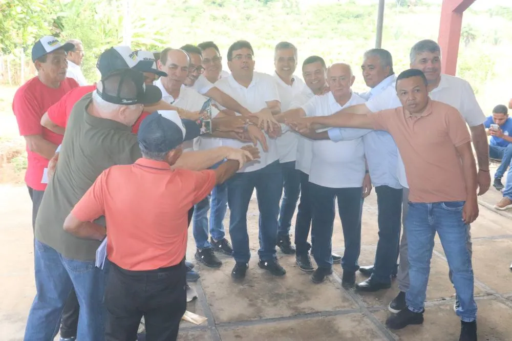 Governador Rafael Fonteles visita Miguel Leão e fortalece grupo liderado por Walter Alencar